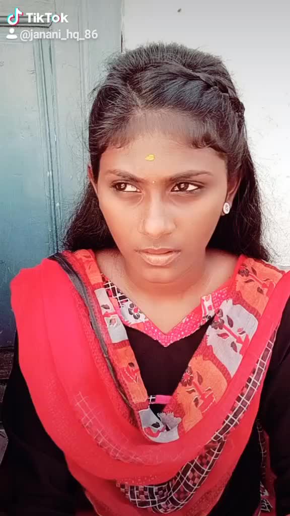 @Janani_❤
