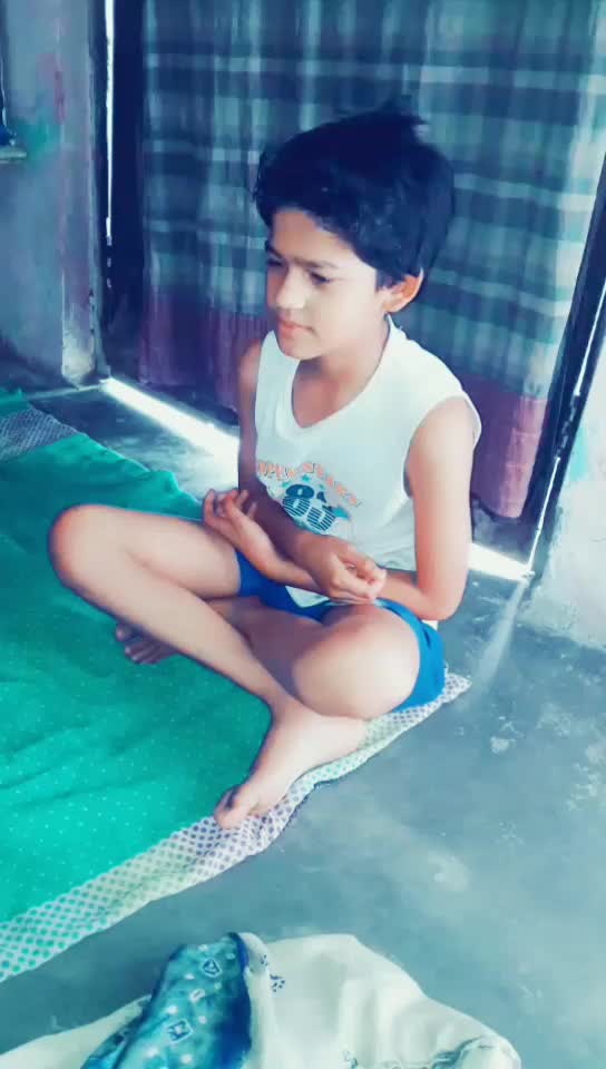 @😷Hunny Shadji😷