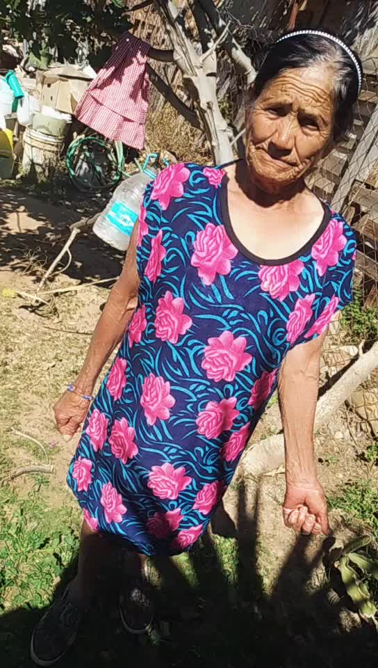@Mamá Lola