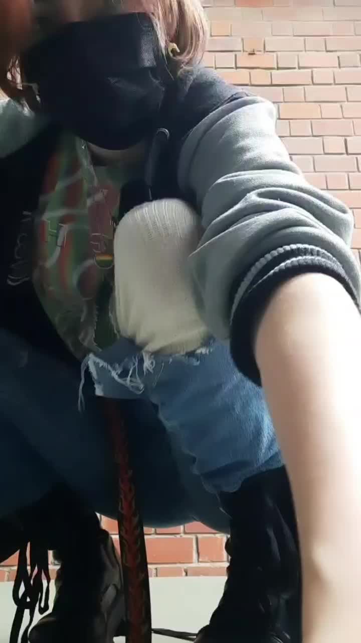 @katsuneko