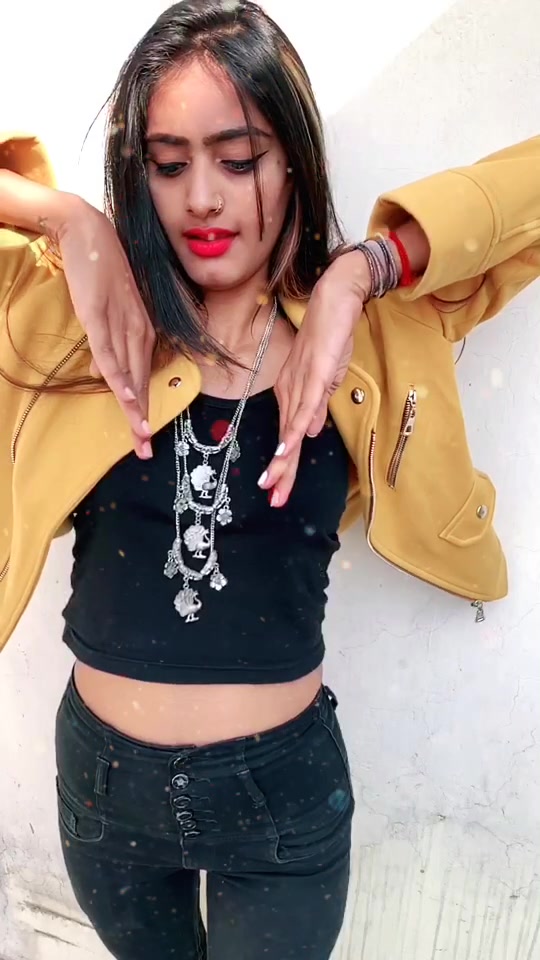 @AnuShka RouTray 🥀