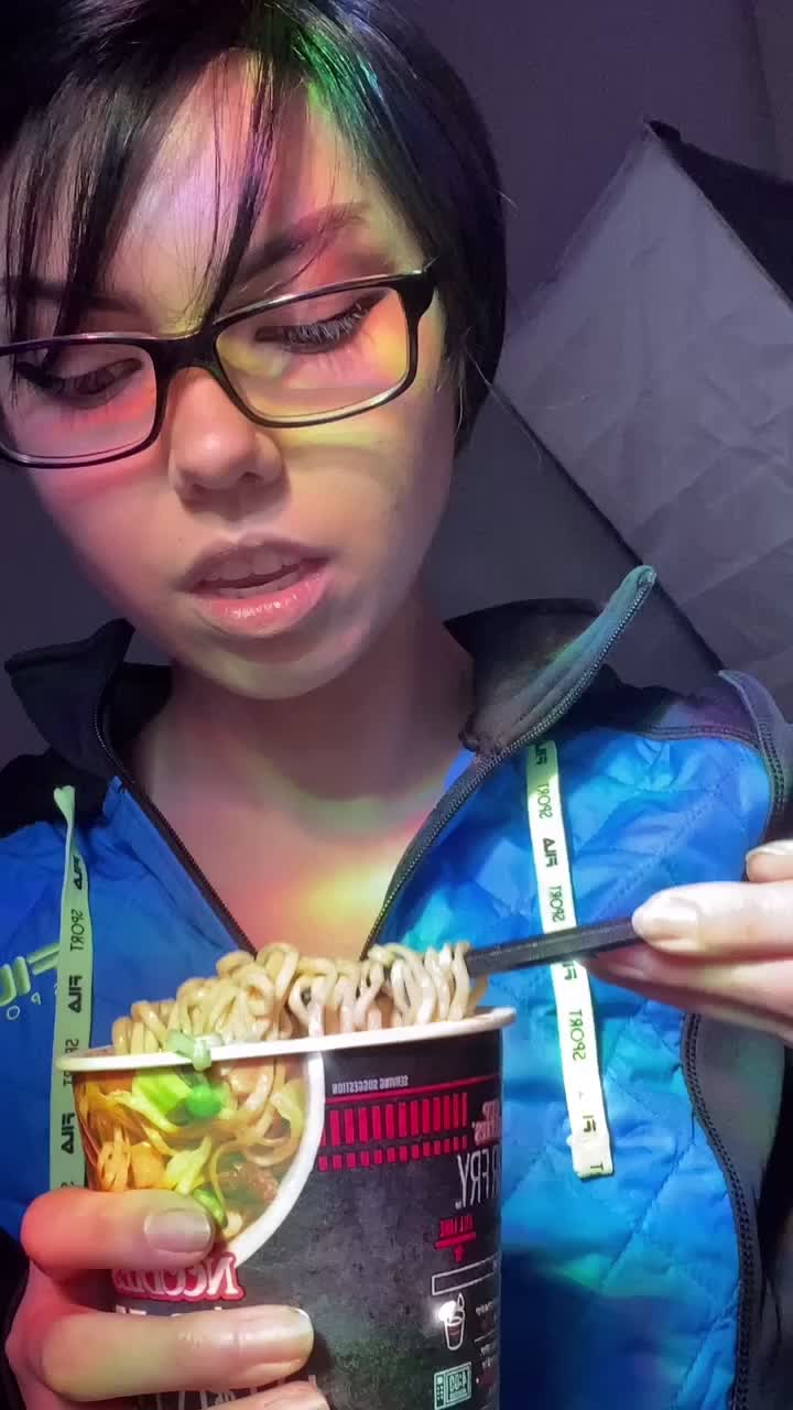 @OofieTV