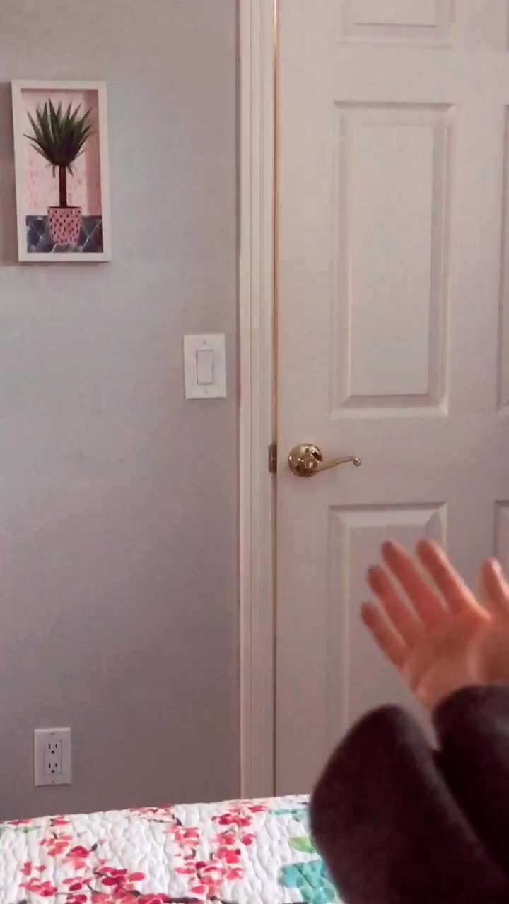 @tiny hands