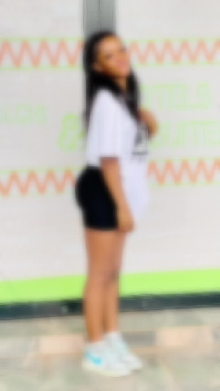 @Bella.blinks