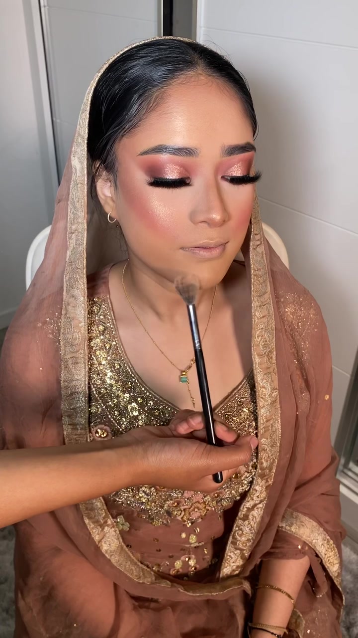 @rabiasglam