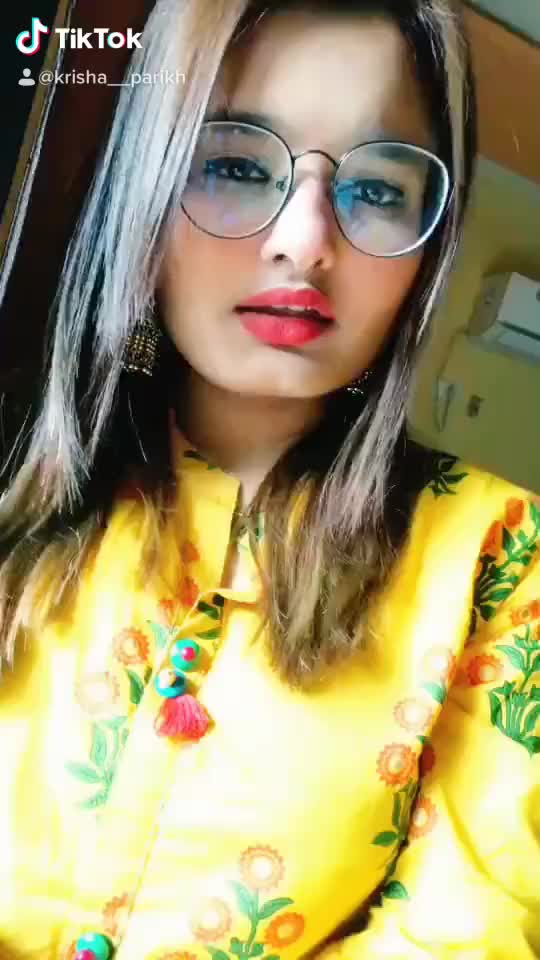 @krisha__parikh 👑💋