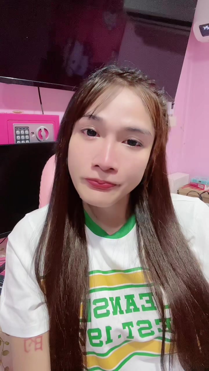 @ซ้อนุ้งตี้ 🦋
