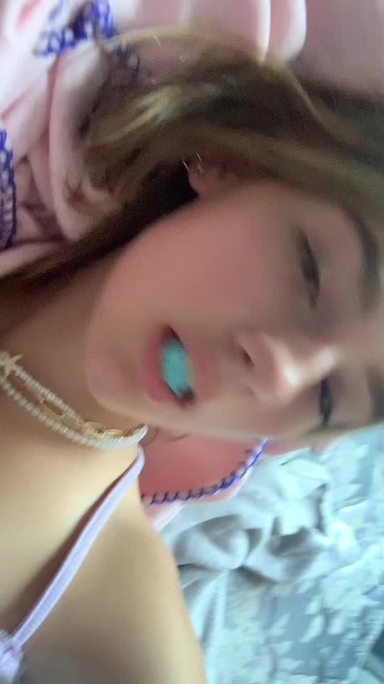 @fiona