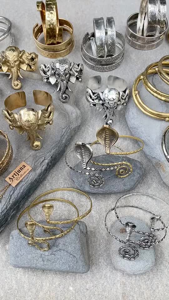 @Artjuna.collection
