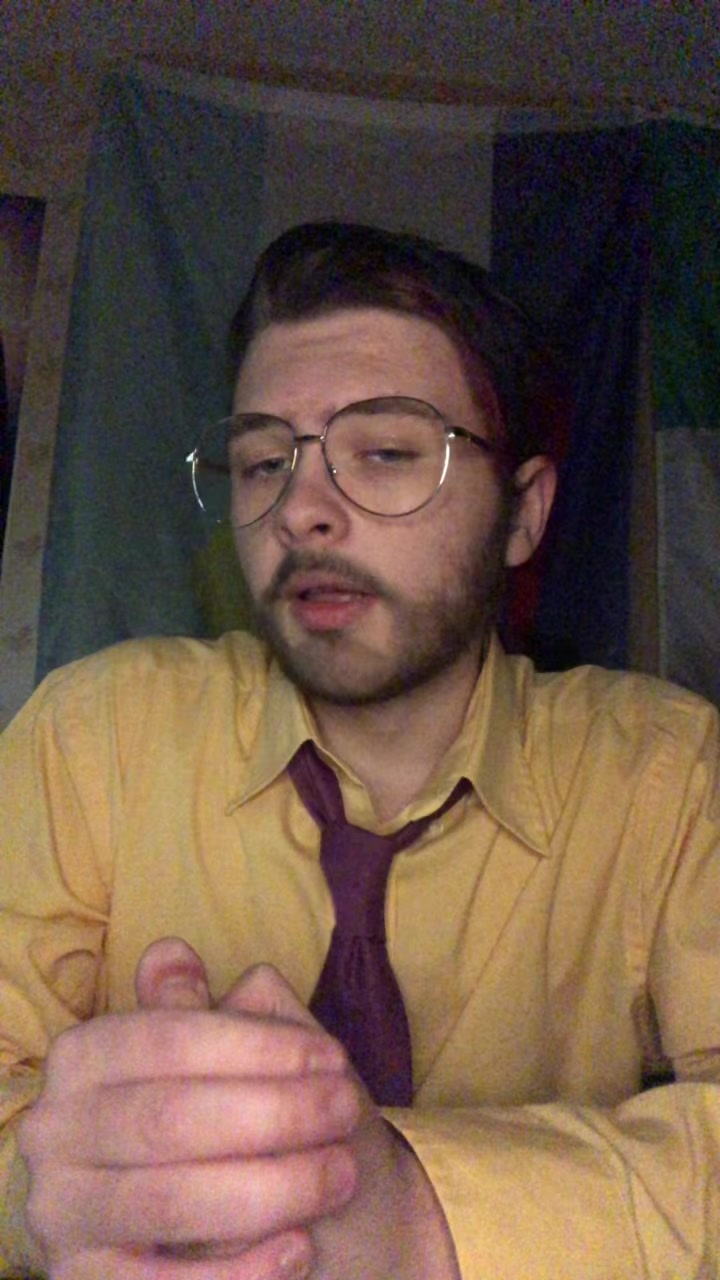 @CEO of trash cosplays