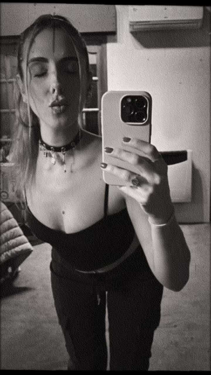 @Hana 🍀⛓️