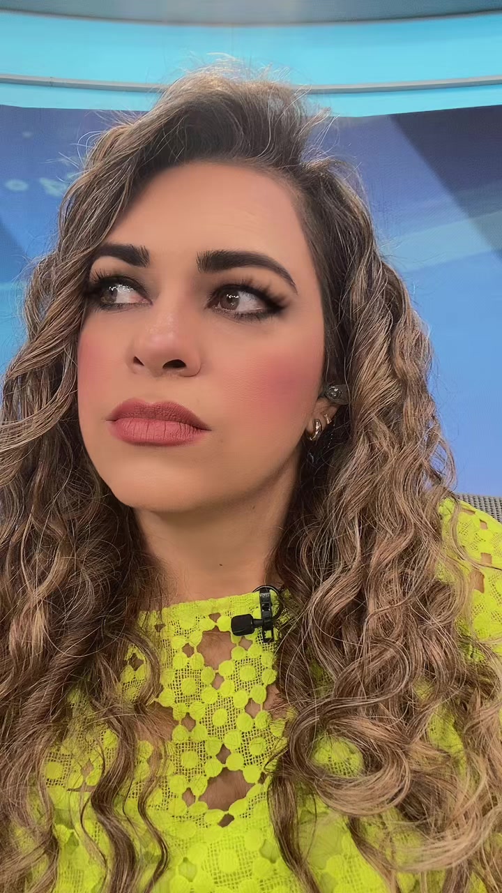 @Ana Alanis