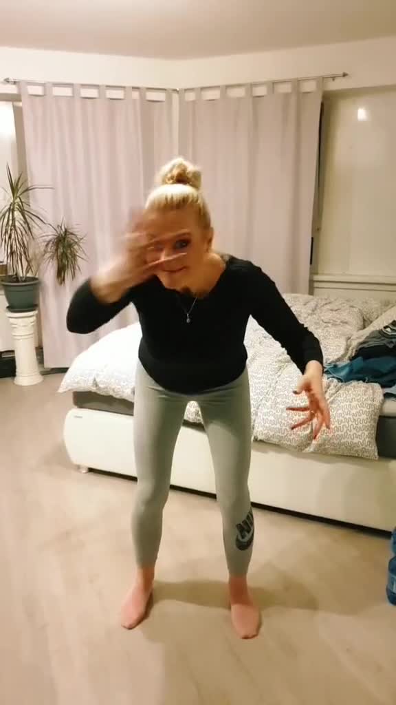 @Nickiii