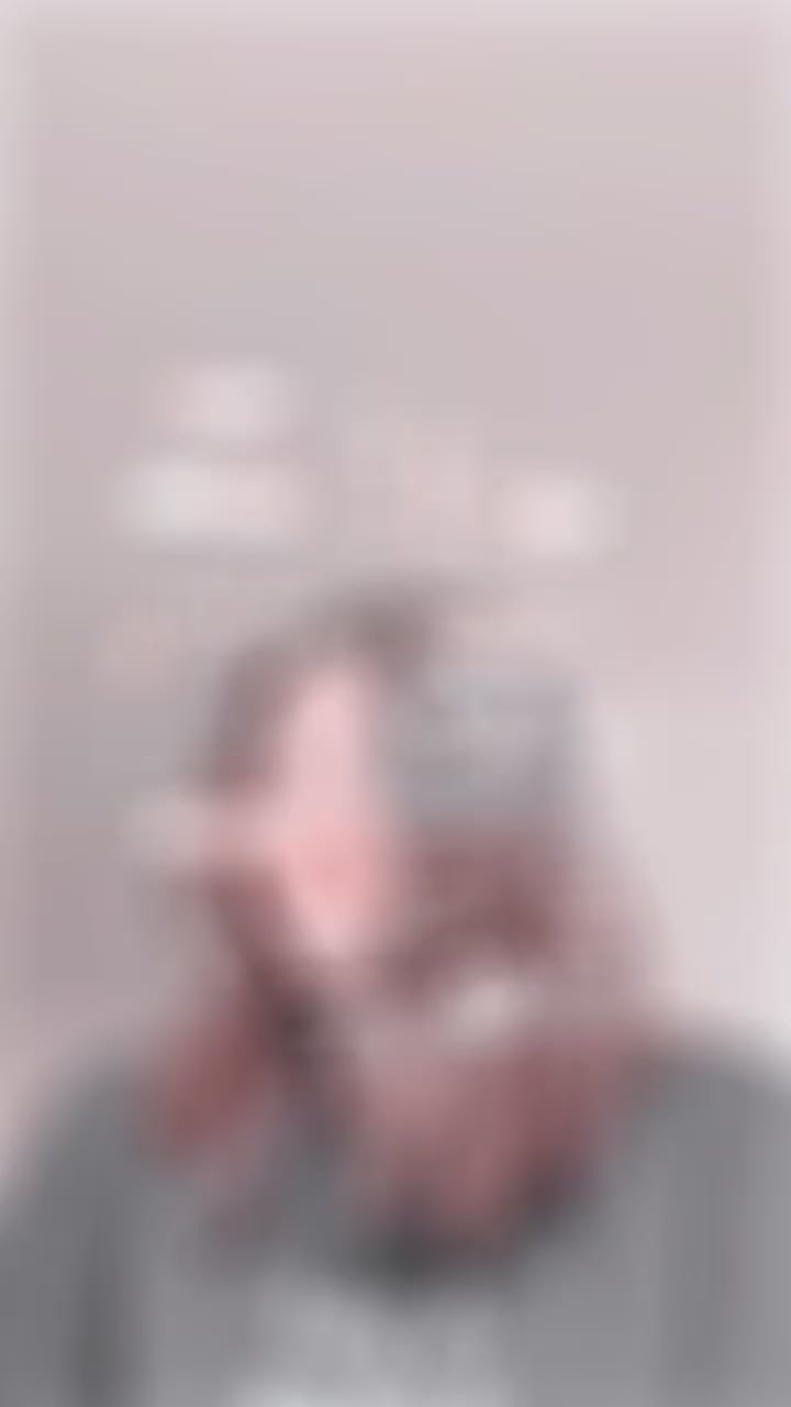 @𖥻 𝘃𝗮𝗹 the croissant &middot;˚ ༘
