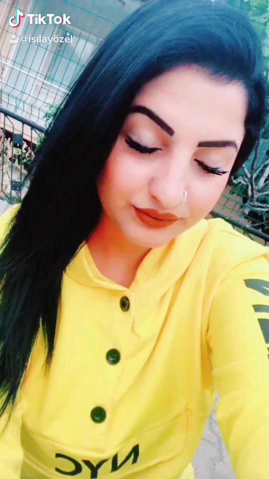 @Işılay &Ouml;zel