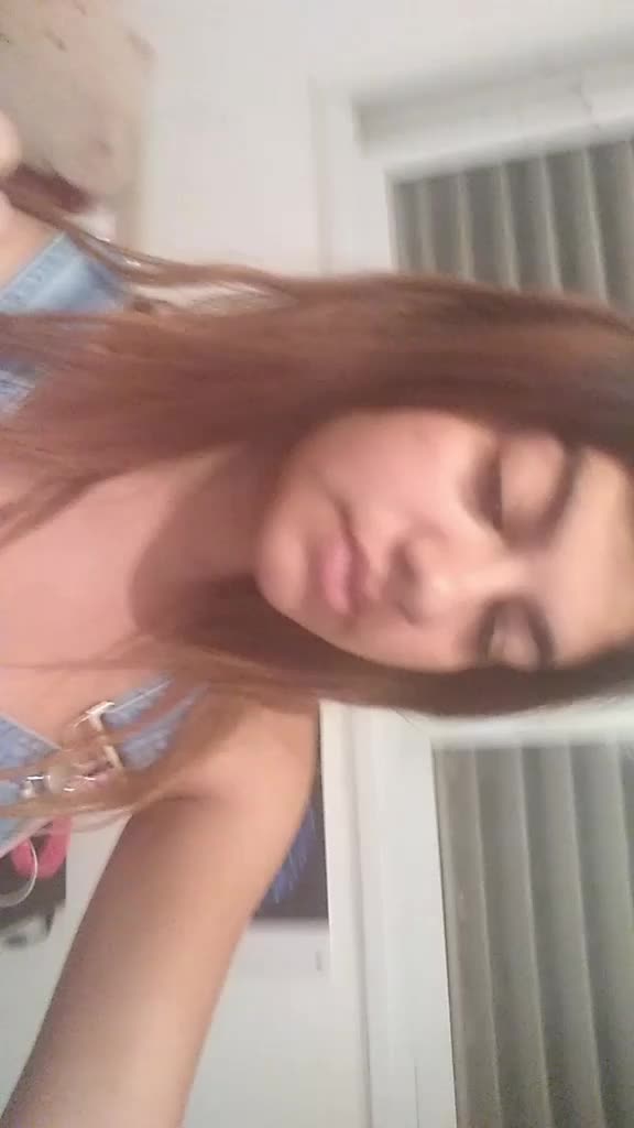 @KarinaSwag