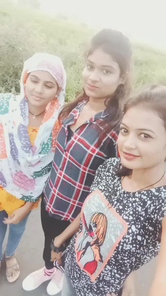 @Pooju queen 👸