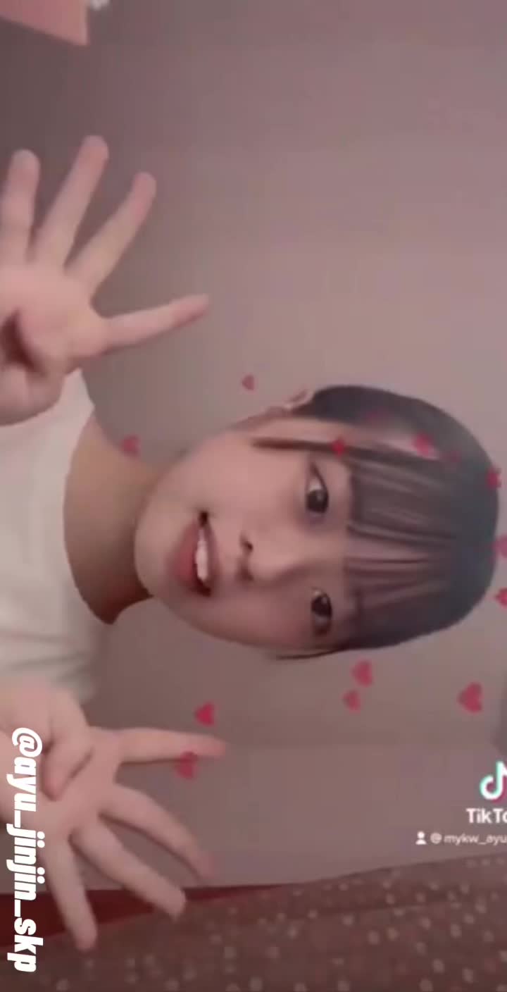 @まひる真夜中まひるちゃん