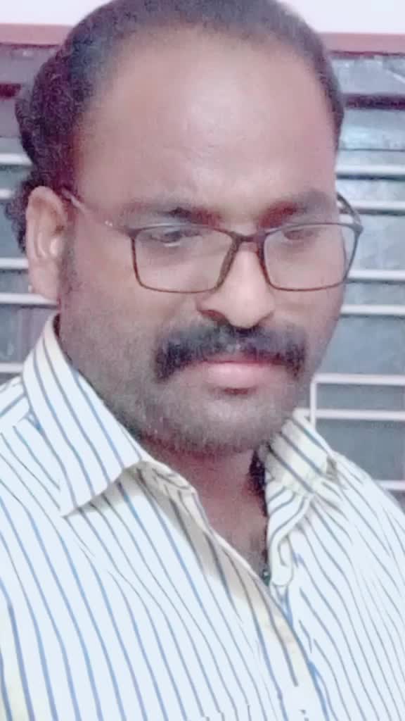 @പാവുമ്പാക്കാരൻ
