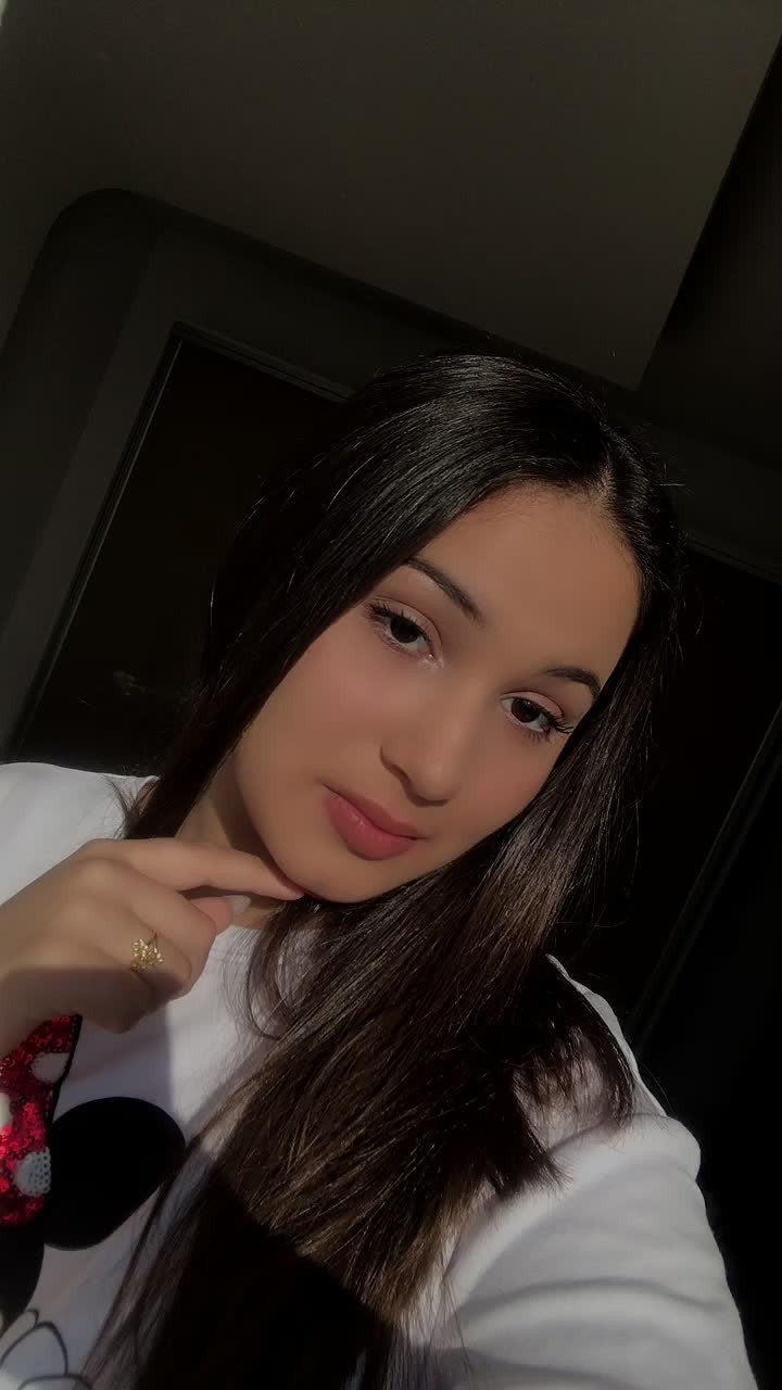 @Alexandraa_12