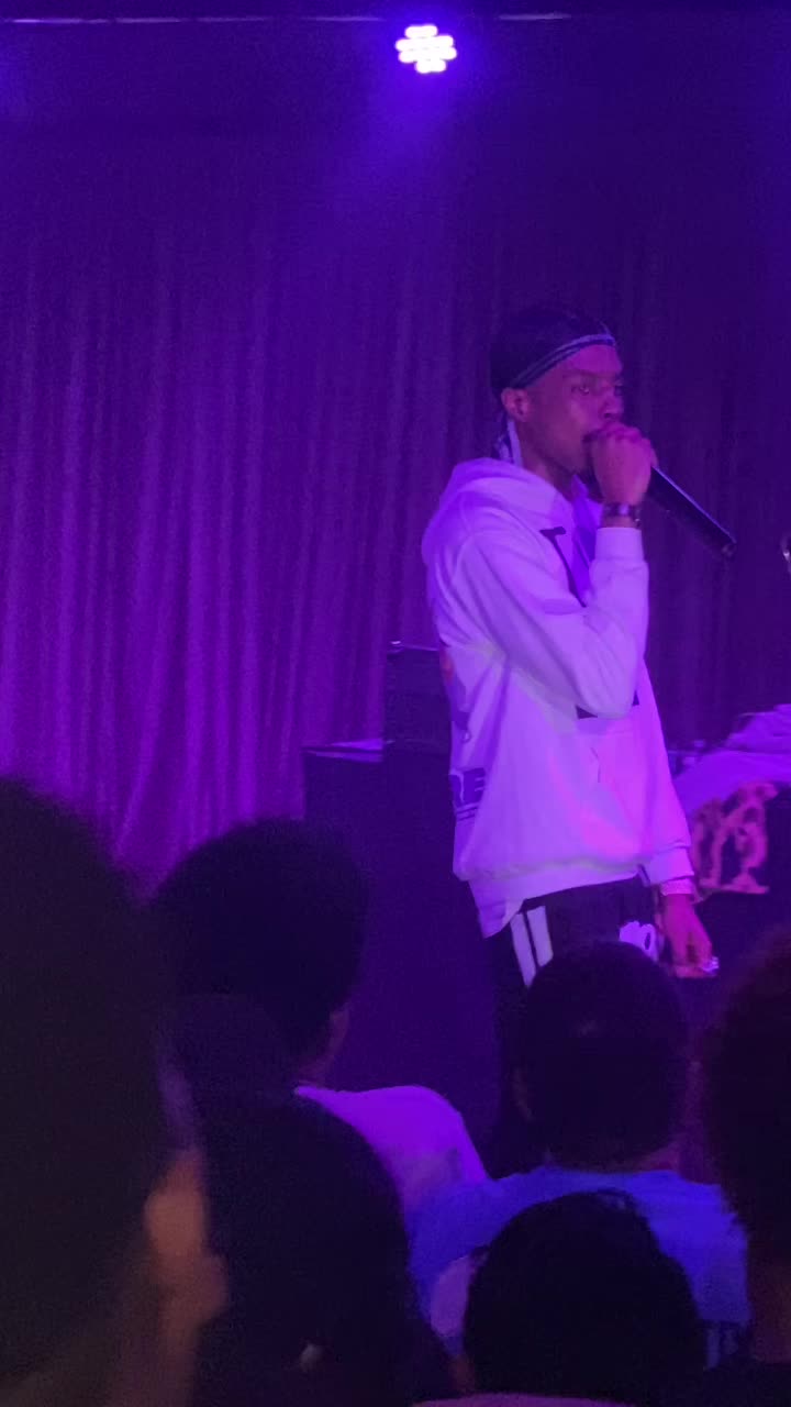 @🕺🏾