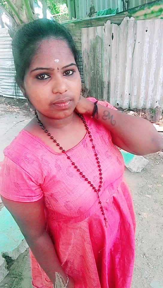@Nameesh😘💋👣Thanee