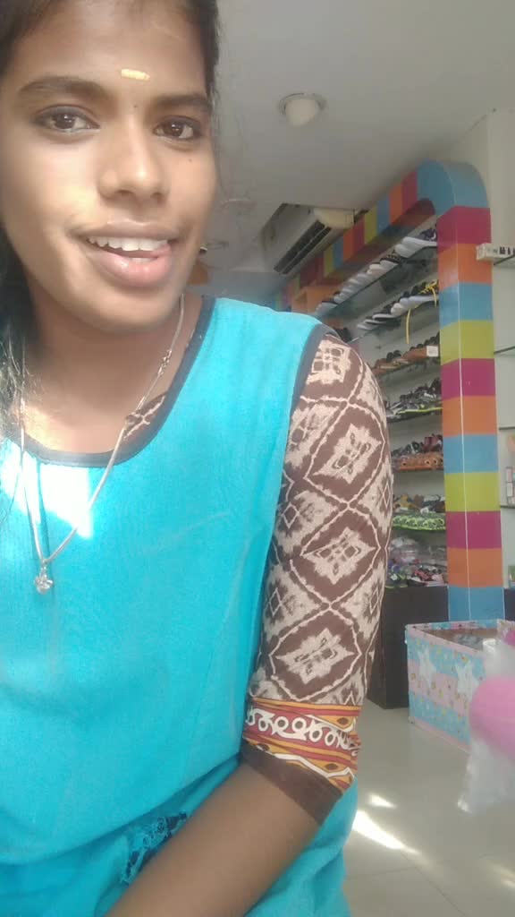 @Lovely aarthi😍