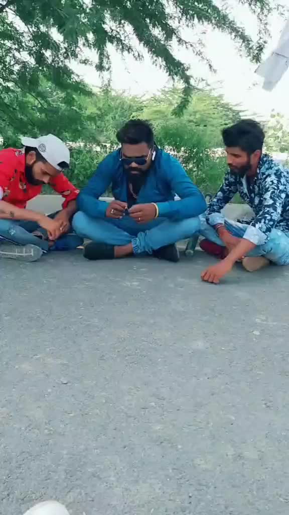@👑 बापरौल आले👑