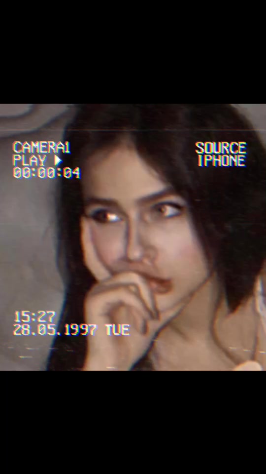 @𝓜..88