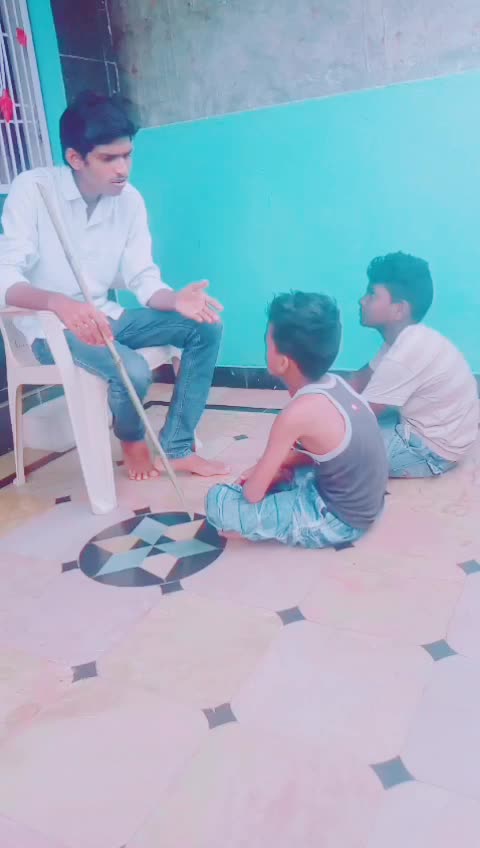 @T&ecirc;j R&atilde;v&iuml; T&ecirc;j