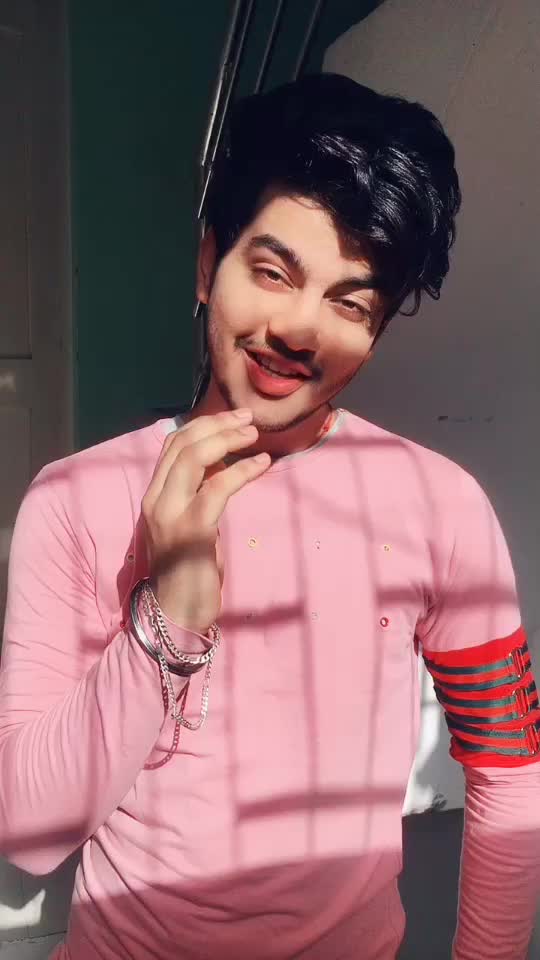 @RAHUL PADHIYAR 😎🔥
