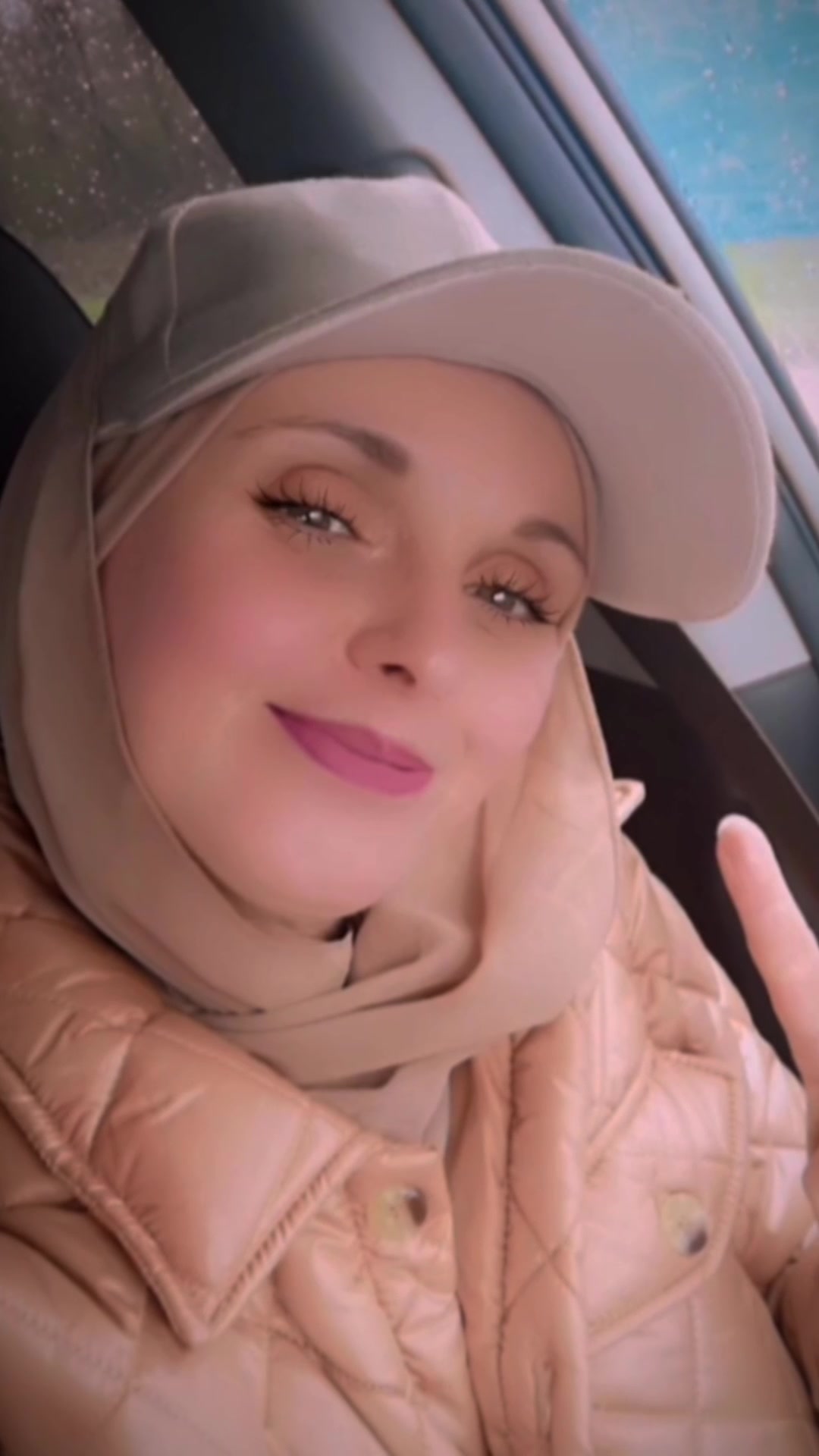 @زهرة🌺الحياة🍯🇨🇦