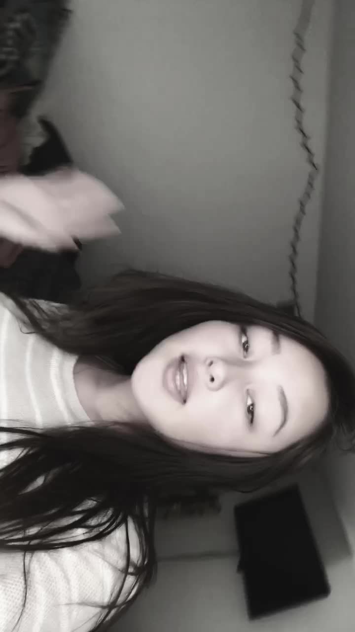 @kayahendricks