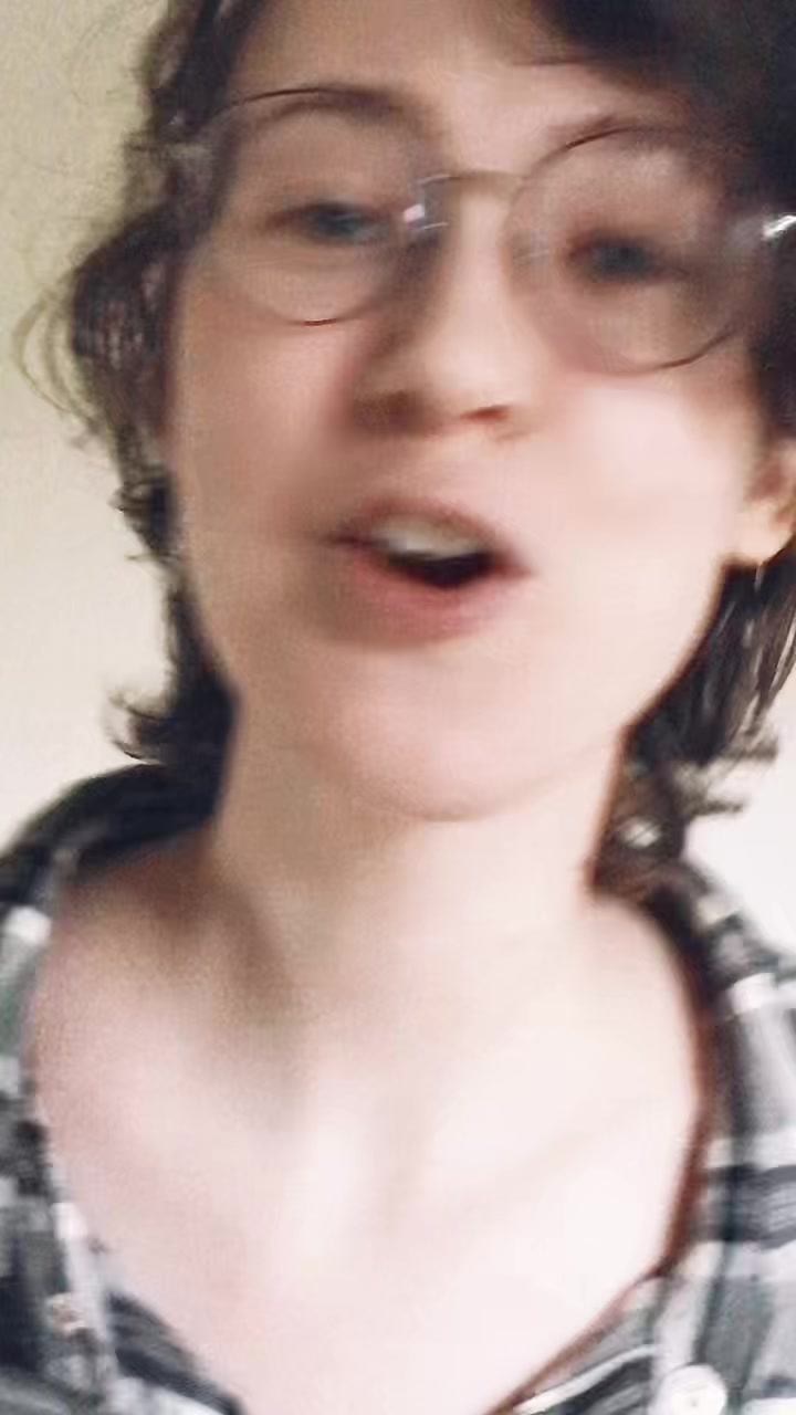 @Aster (she/her)