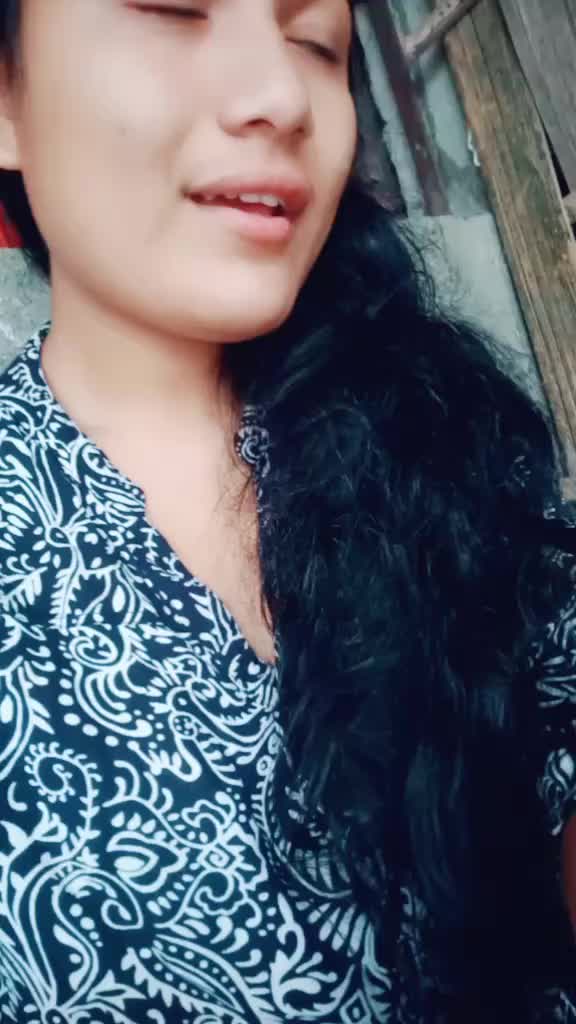 @ধেমাজিৰে ছোৱালী