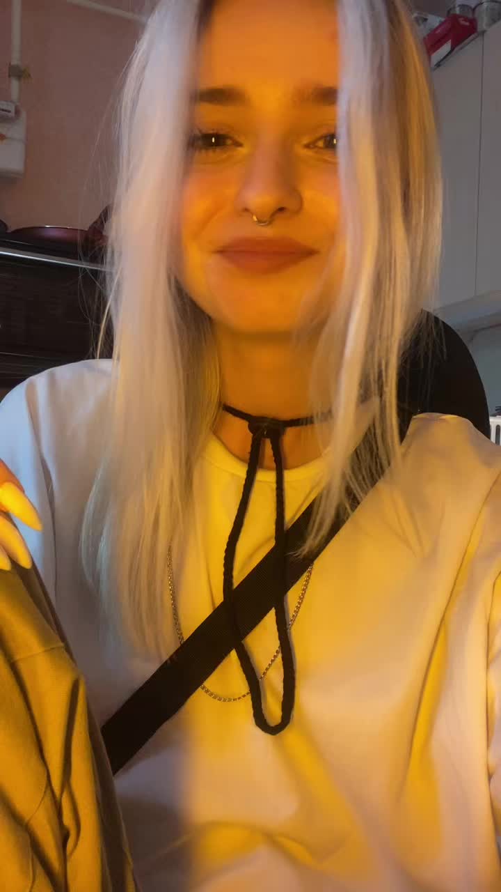 @Соня 👅