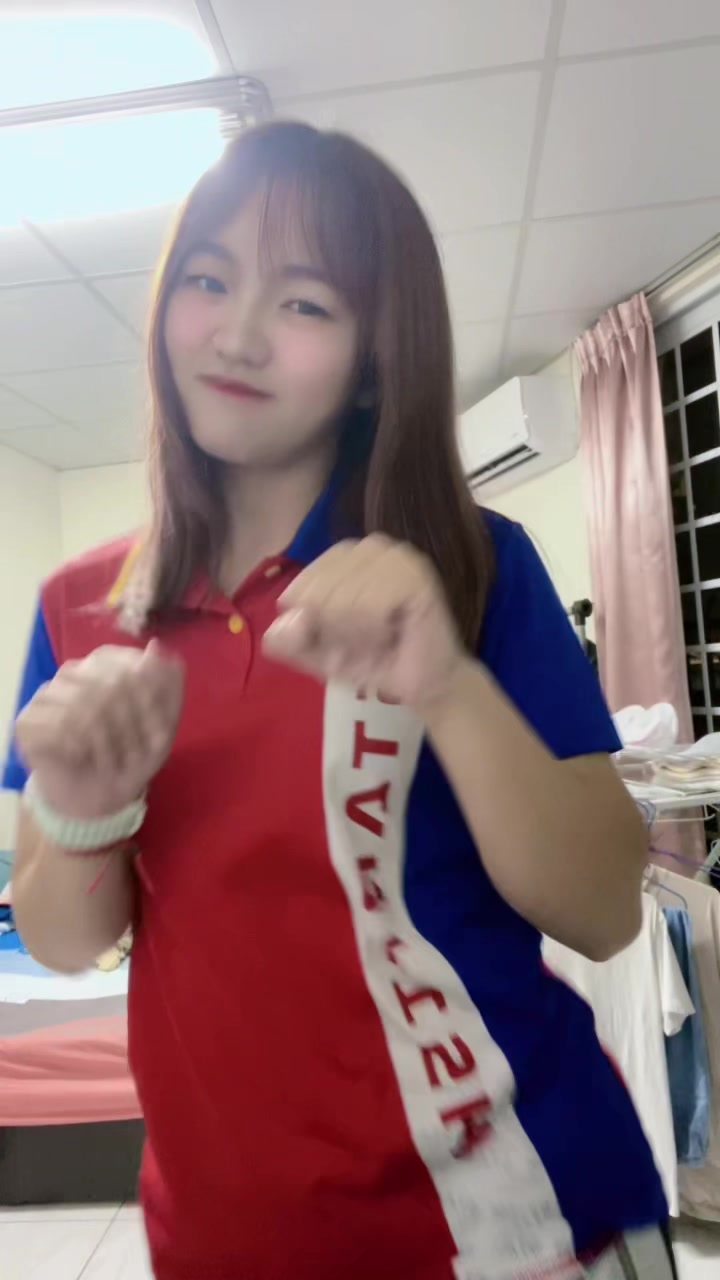 @被咬一口的衣服
