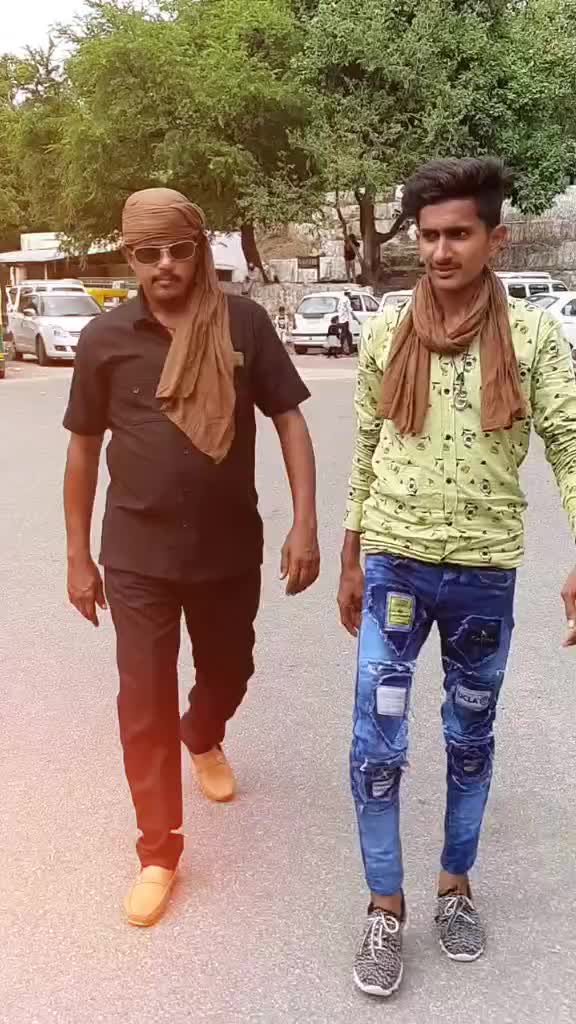 @Mk_Pathan_ 001