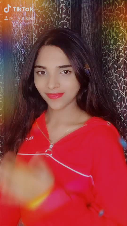 @Yutika Kudtarkar👑