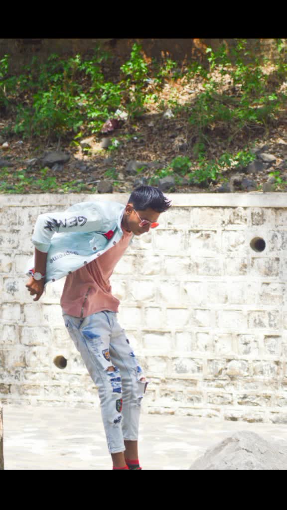 @DESI BOY LAKHAN 143