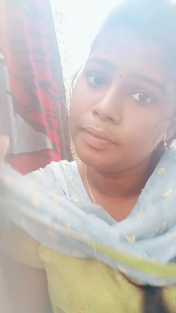 @BHUVi💕