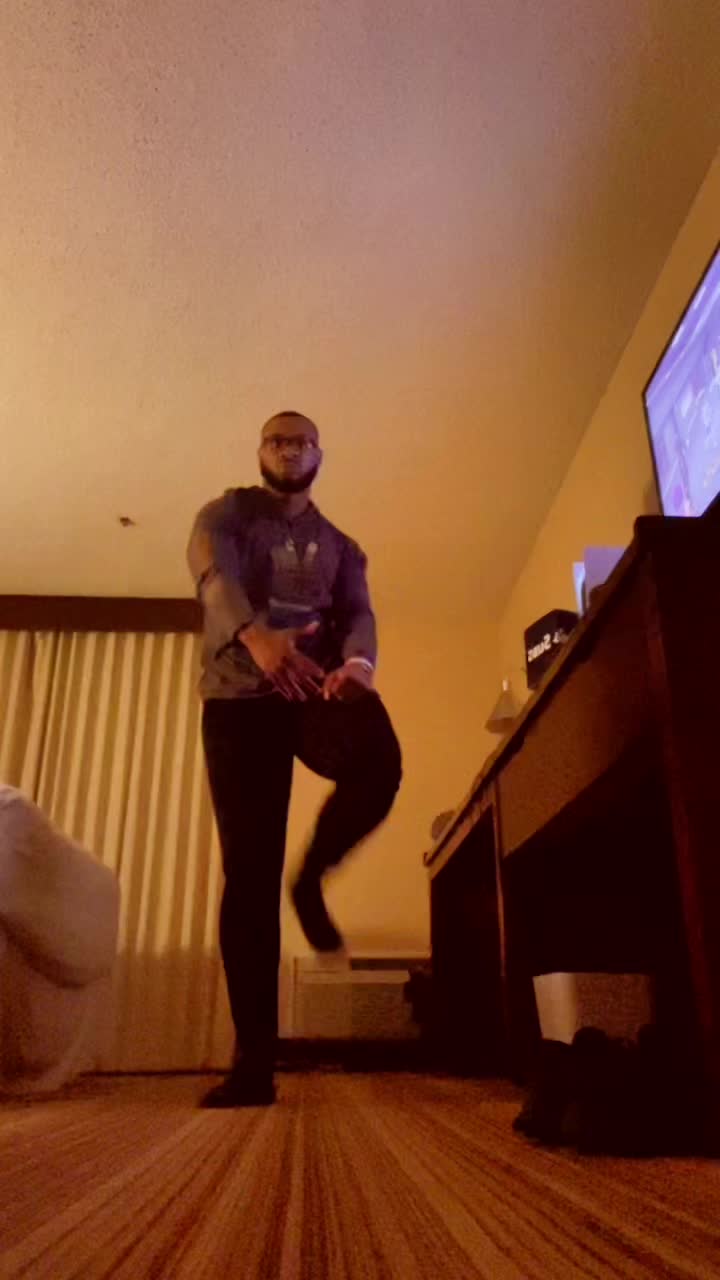@KingZues