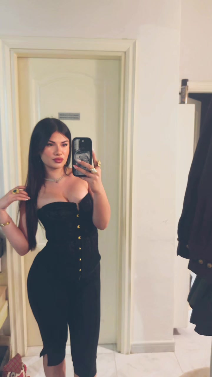 @camilla🐈⬛🍸🪩