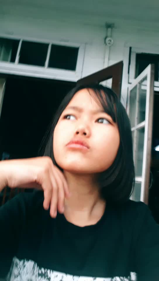 @LalhmingsangiSailo👸