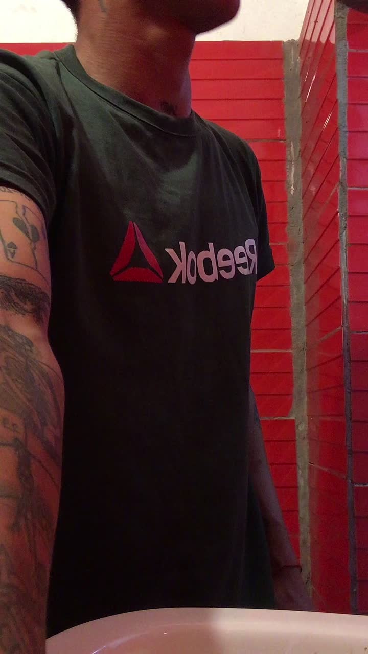 @𝖆𝖓𝖉𝖗3𝖘