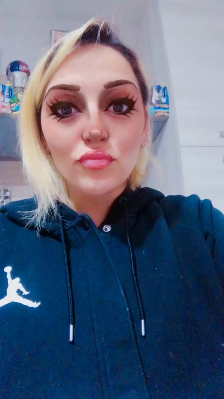 @Valentina