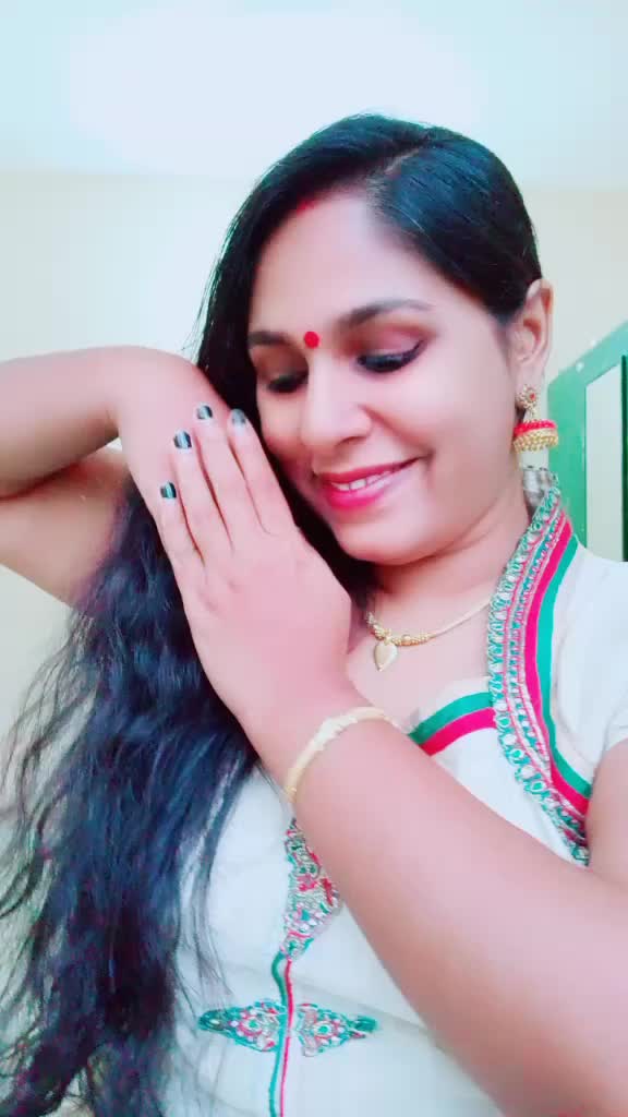 @Darshiii