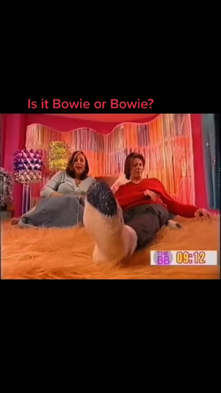 @DavidBowieGlamour Fan Account