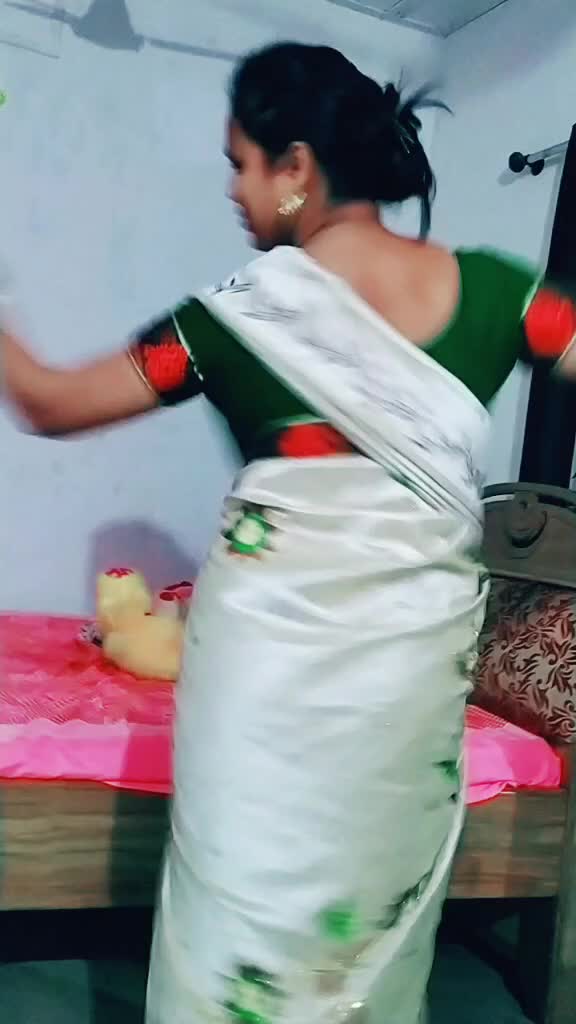 @Chumi Deka