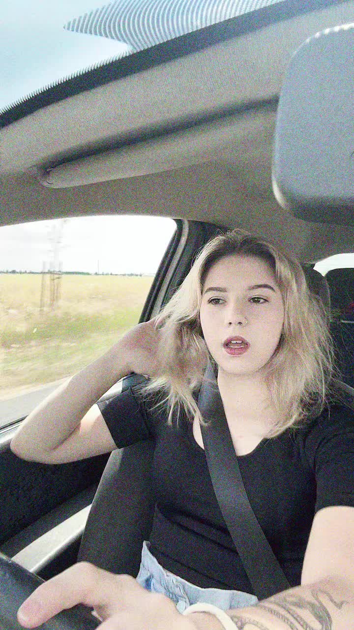 @Julka🏳️🌈❤️